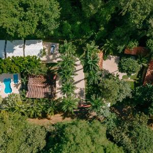 Family Jungle Stay Minutes to Playa Conchal