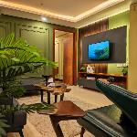 Classic One-Bed Apartment - Goldcrest Mall and Residency