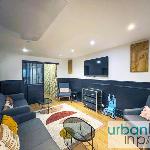 UrbanFlat 31 - Loft Triplex Unique pour 10 Personnes Paris 