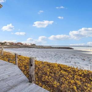 Goochs Only Beachside Cottage