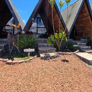 Hastinapura Romantic A-Frame Cabin with Jacuzzi