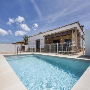 Villa la Dehesa. Solo familias.