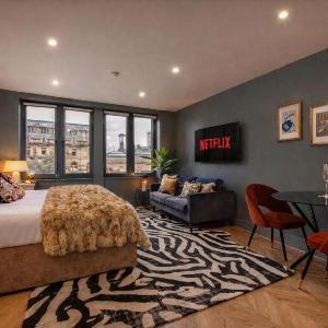 PrimeDeluxe Aparthotel