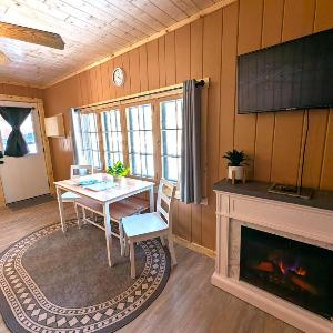 2BR 1BA Cabin #2 Riverside Point Resort