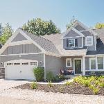 Year Round Pool & Hot Tub Fire Pit Clubhouse & Marina
