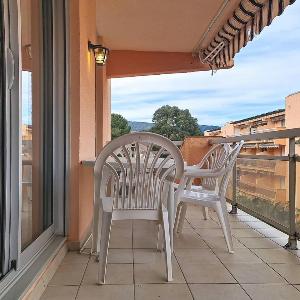 T2 Climatisé avec Garage à La Favière - FR-1-610-116