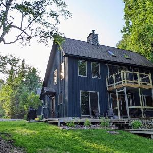 Big Family Lake House