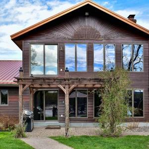 FC River Retreat