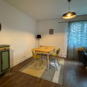 Cozy flat near downtown
