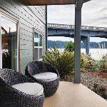 Riverfront Views Walk to Old Town Dog Friendly! The Tide That Binds Oregon