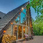 A Frame of Mind - 4 bed/3 bath Close to Resort/Hiking Hot Tub Sauna Views Outdoor Fire Pit