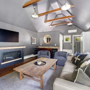 KPT Salt Pine House Apartment
