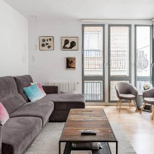 City Center Apartment With Shaded Terrace
