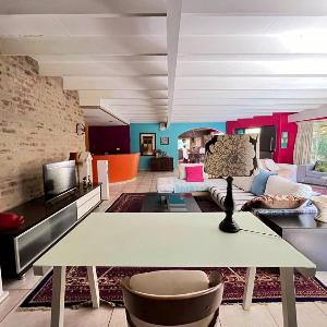 Boho Bliss 3 Bedroom Home with Exceptional Garden
