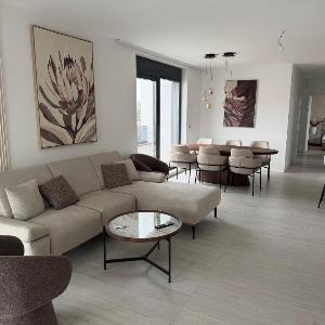 Urban West Penthouse Large Terrace & Parking