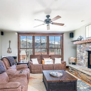 Slopeside Reserve Condo