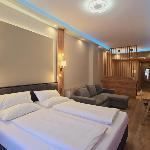 Elegance Lux Living 214