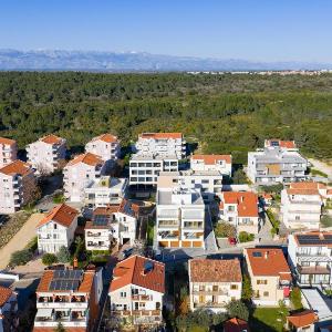 Oliver 2BR apartment with parking place