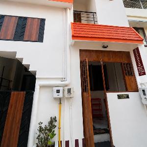 Sree Madhavam Stays AC Family Homestay Near Padmanabhaswamy Temple