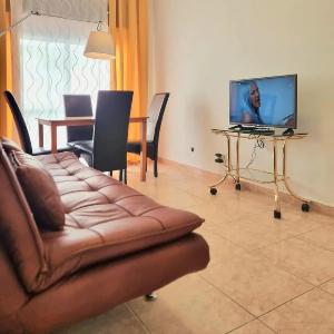 Spacious Apartment in Faro 92 m² with Terrace