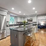 Bright & Spacious Home near to Beaches & Dock SQ Kennebunk