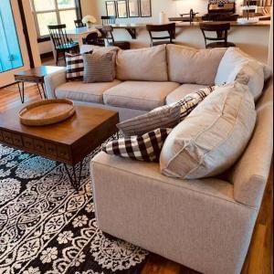Glacier-Area Home• HotTub+ Heated Patio• 3 Baths