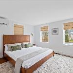 Salt Breeze Bungalow - Close to beaches and town Maine