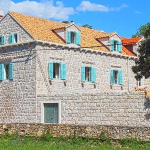 Beachfront house with hot tubCavtat Dubrovnik - 25441