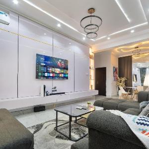 The Grey Maison