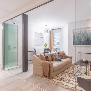 Chic Central Madrid Apartment with Light
