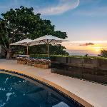 Camps Bay Luxury 5 Star 5 Bed w Gym Majestic Villa 