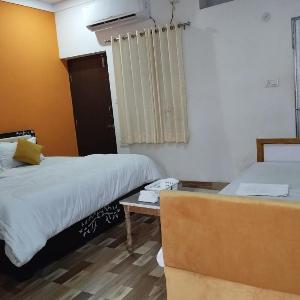 City and Palace view guest house
