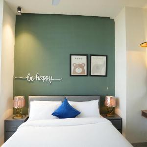 Skypark One Gulberg Greens Luxury 2 Bedroom Family Apartment