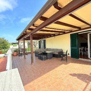 N309 - Numana trilocale soppalcato con terrazza