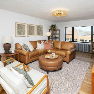 Spacious Story City Retreat Prime Location
