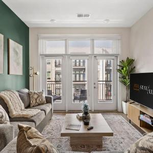 Queen City Haven - Free Parking Pool Balcony