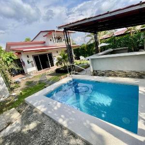 La Fortuna Arenal`s Peak Villas