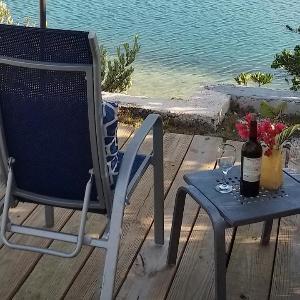 Cozy waterfront studio overlooking upscale marina - Nassau