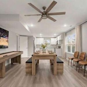 Spacious 6BR Louisville Duplex Sleeps 27 Games