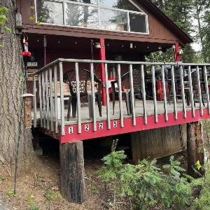 Creekside Cabin Pet Friendly Peaceful Cabin