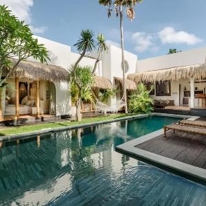 Elegant 4BR Pool Villa Families & Groups