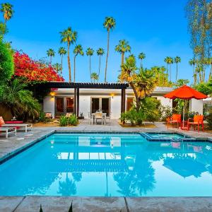 25% Off 30 Stay Great Location WPoolSpa Views
