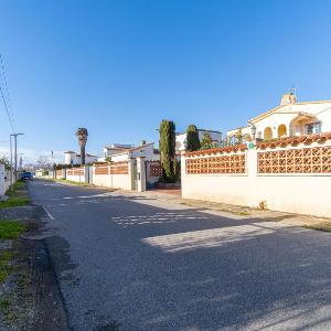 RESIDENCIA ALBERES -Apartamento completo con piscina barbacoa parking- D