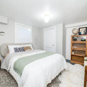 Candler Bottom Unit - Apartment Walk To Shops and Dining
