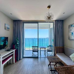 Central Beachfront Homestay Nha Trang