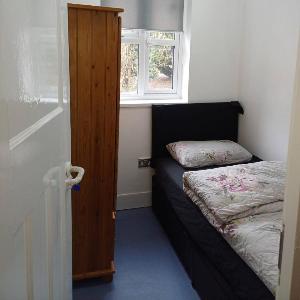 Single Room in CV6 4DF near CBS Arena and M6
