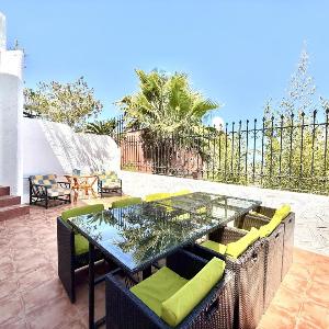 Perla Blanca – Vistas al mar y Castillo