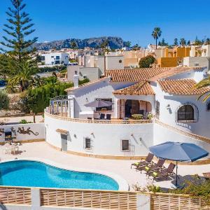Villa Papillon by Villa Plus