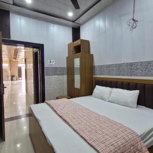 Shree kalicharan bhavan
