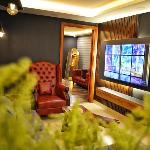 Vintage Penthouse Apartment - Goldcrest Mall and Residency